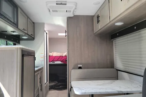 2022 AWD Coachmen Cross Trail 20XG Class B