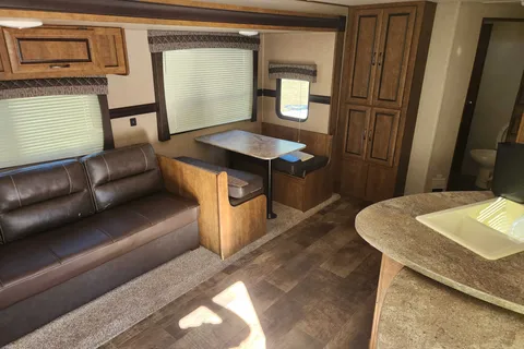 Curtis's Crossroads Zinger Travel Trailer