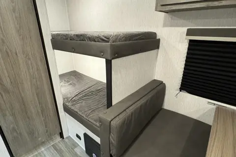 TT4 - 5 Person w/ Bunk- The RV Rental Factory