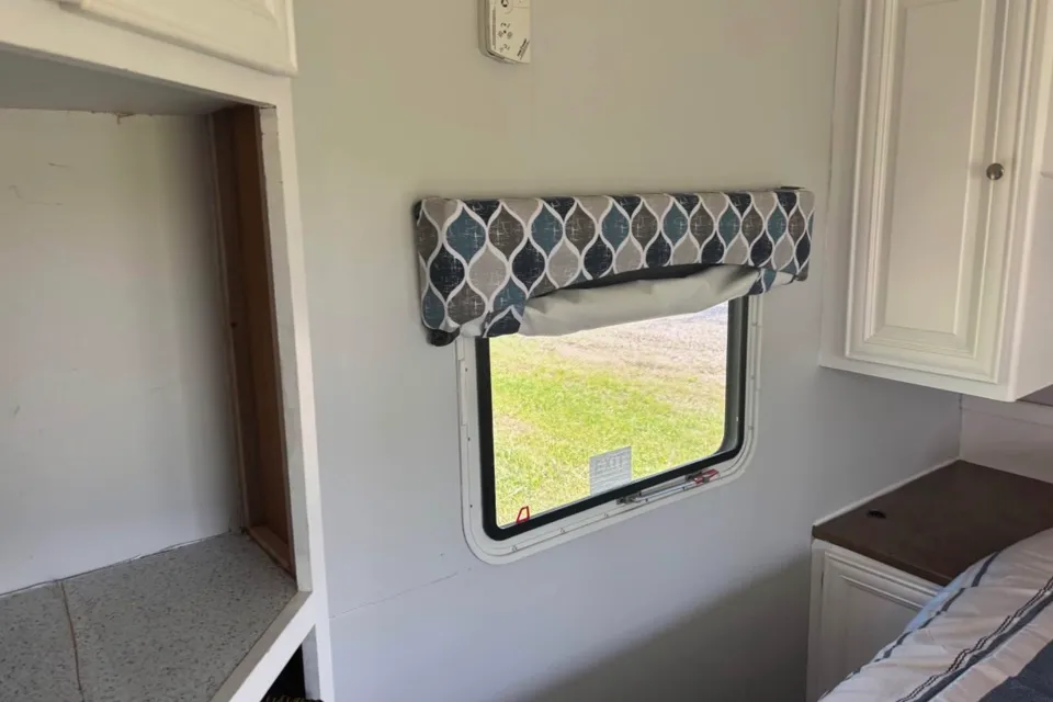 Michy’s Dream Feather light Travel Trailer