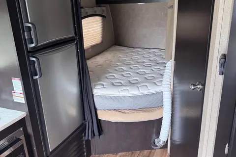 Jayco Octane Super Lite 26’ Toy Hauler