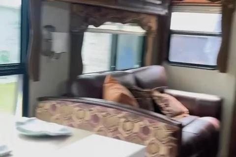Wendy's Gulf Stream Couger Fifth Wheel