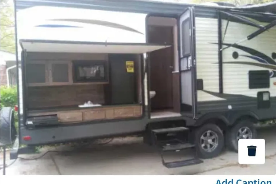  Puma Palomino 31bhss Travel Trailer