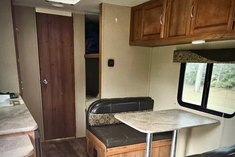 Linda's Gulf Stream 198BH Travel Trailer
