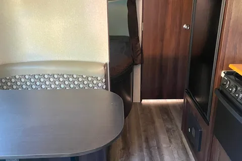 Torrey's Jayco Jay Flight SLX Travel Trailer