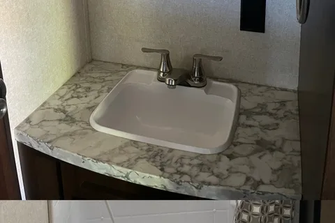 Torrey's Jayco Jay Flight SLX Travel Trailer