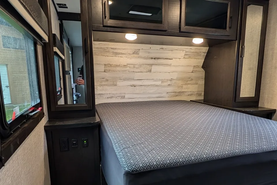 Grant&Marz Jayco 24BH