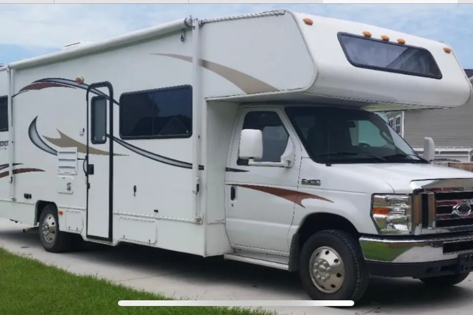 Coachmen Freelander Class C