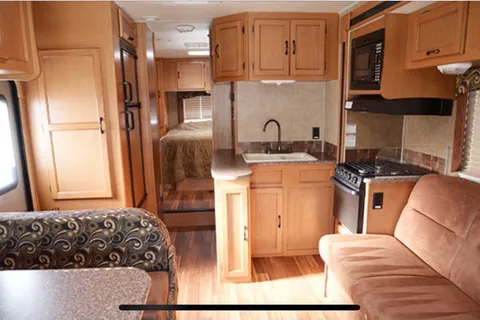 Coachmen Freelander Class C