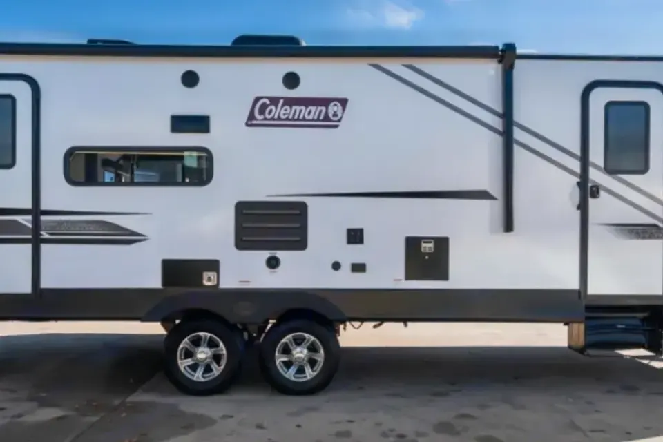 Coleman Cruiser Light DASC1409