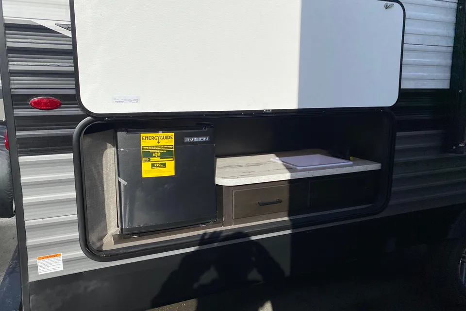 Goliath’s Jayco Jay Flight Travel Trailer