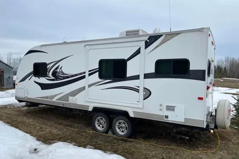 YAN SCHULTZ 's Skyline SELECT260 Travel Trailer