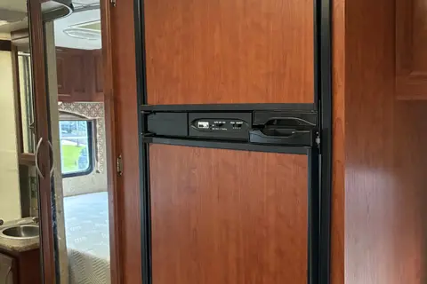 Simon Thor Motor Coach Four winds Classe C
