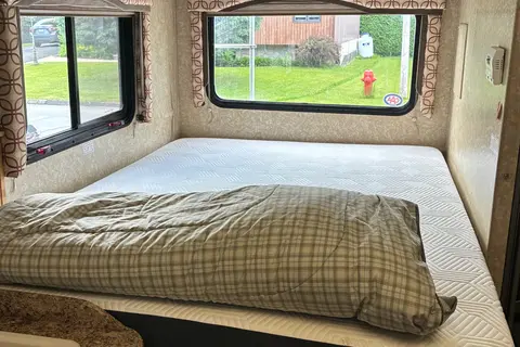 Simon Thor Motor Coach Four winds Classe C