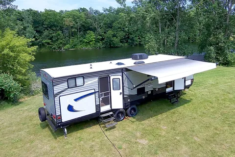 Fireside's Heartland Prowler Lynx 35' 31LX Bunkhouse