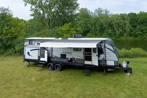 Fireside's Heartland Prowler Lynx 35' 31LX Bunkhouse