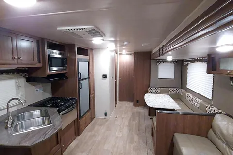 Fireside's Heartland Prowler Lynx 35' 31LX Bunkhouse