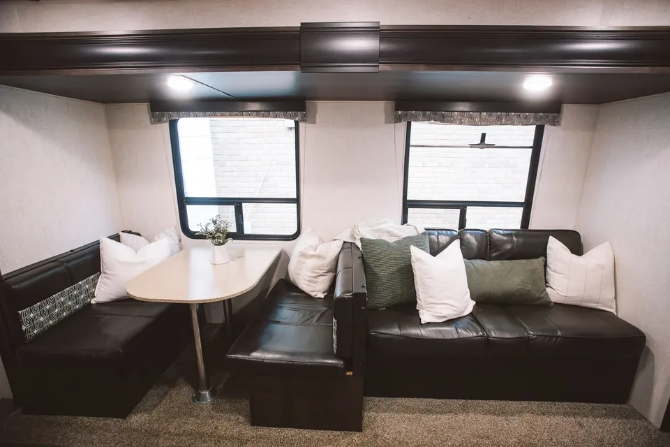 The Cozy Caravan