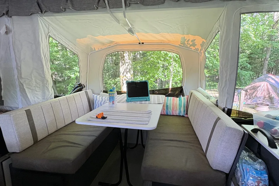 Rockwood Freedom 2380FT 2026 Tente roulotte Rockwood Freedom 2380FT 2026 Tente-roulotte