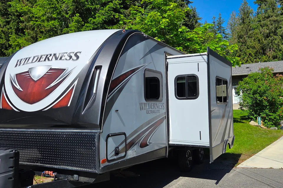 RRZ, S RENTALS Heartland 2185RB Trailer