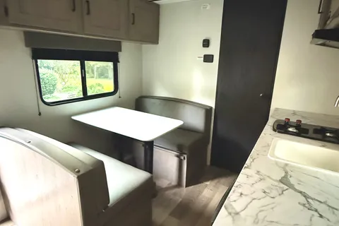 Pristine, clean, all you need travel trailer
