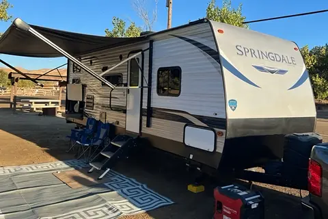 Twin's Keystone springdale  Travel Trailer