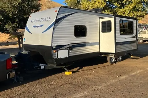 Twin's Keystone springdale  Travel Trailer