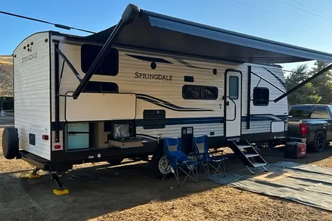 Twin's Keystone springdale  Travel Trailer