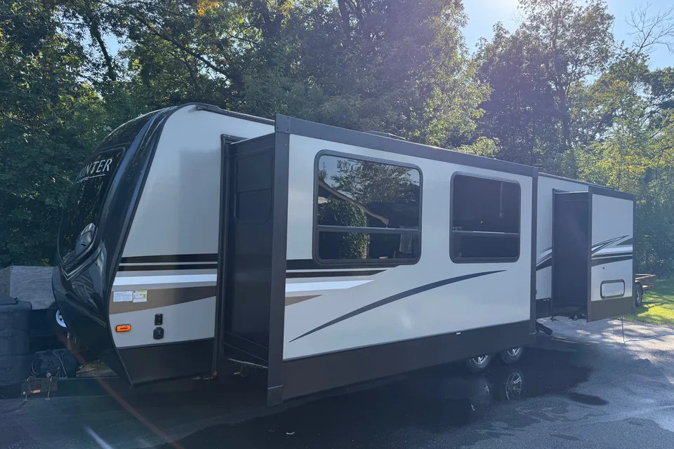 James's Keystone 29fk Travel Trailer