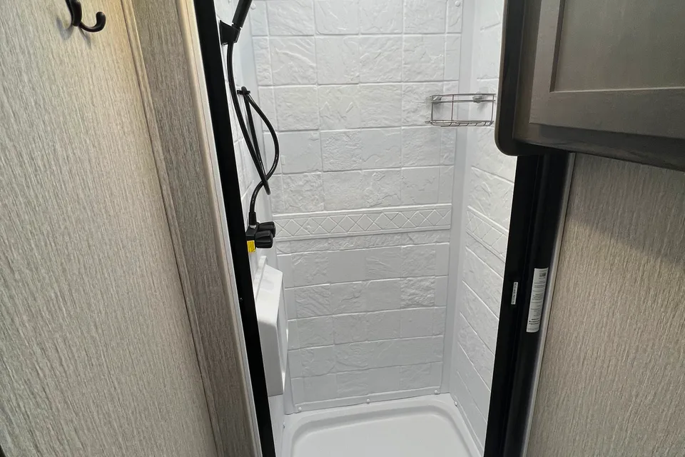 Barry's 2023 Coachman Prism