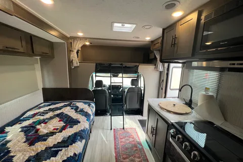 Barry's 2023 Coachman Prism