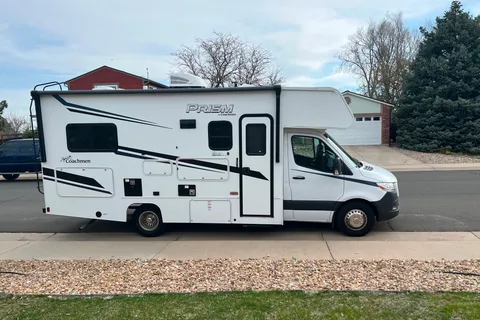 Barry's 2023 Coachman Prism