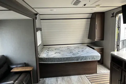 Al's Crossroads Zinger Travel Trailer