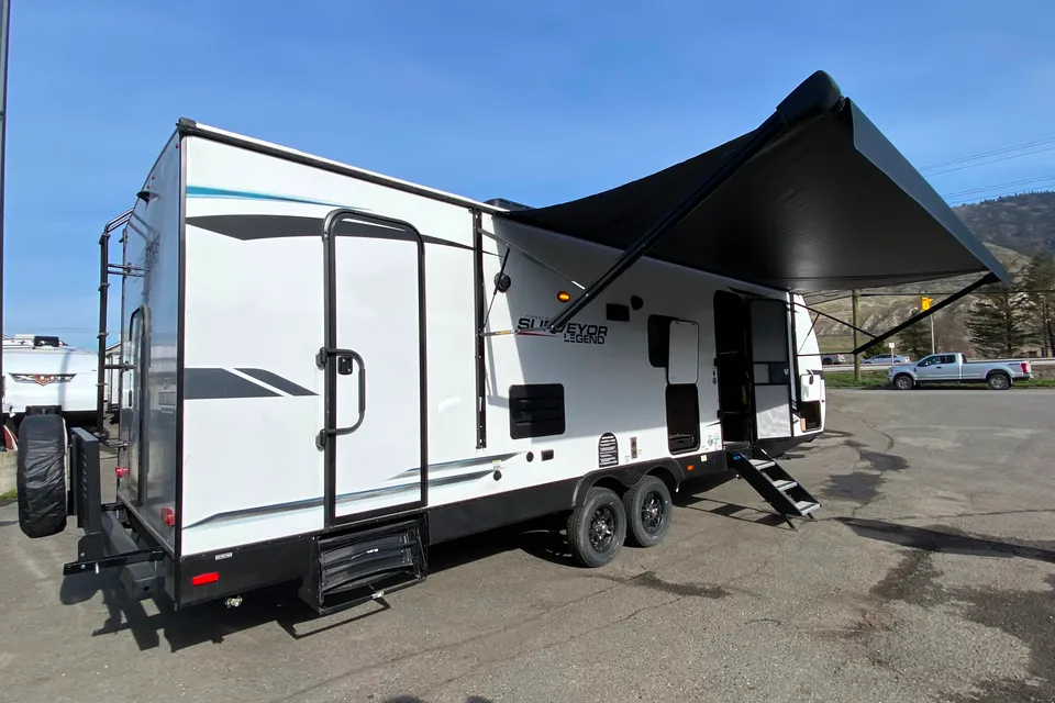 UNICORN Forest River Surveyor Legend Travel Trailer