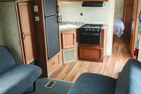 Craig's Gulf Stream Track & Trail Toy Hauler