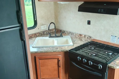 Craig's Gulf Stream Track & Trail Toy Hauler
