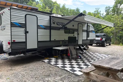Memory Maker Bunkhouse