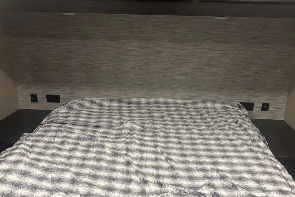Robert 's Starcraft Superlite Travel Trailer