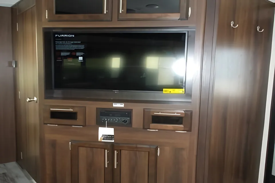 All you need to do is show up!  Fully stocked, transported and set-up at your location, family friendly Jayco White Hawk 31’ Trailer!