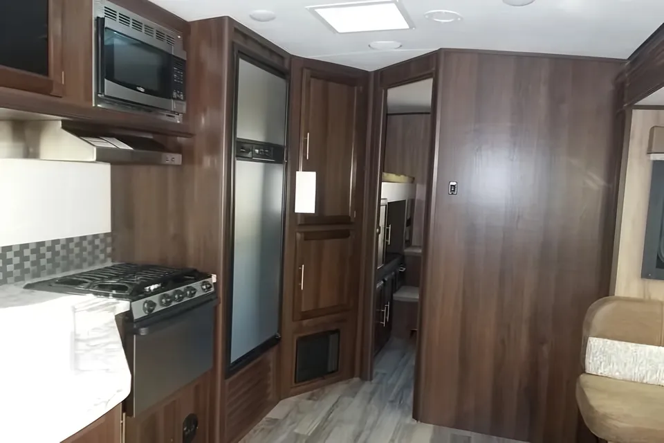 All you need to do is show up!  Fully stocked, transported and set-up at your location, family friendly Jayco White Hawk 31’ Trailer!