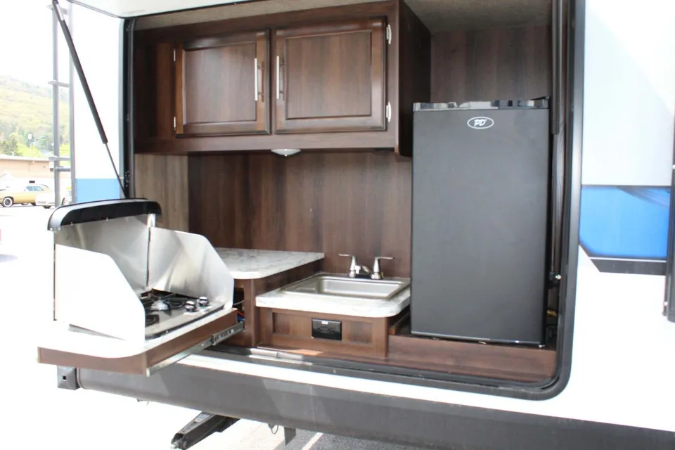All you need to do is show up!  Fully stocked, transported and set-up at your location, family friendly Jayco White Hawk 31’ Trailer!