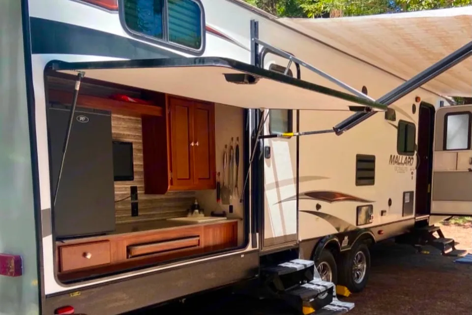 Outdoor Kitchen & Bunk Room! Sleeps 8+