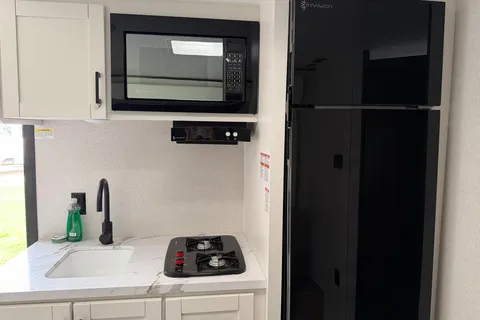 BN's New 2026 Jayco 197MBW 2026 Jay Flight SLX Travel Trailer