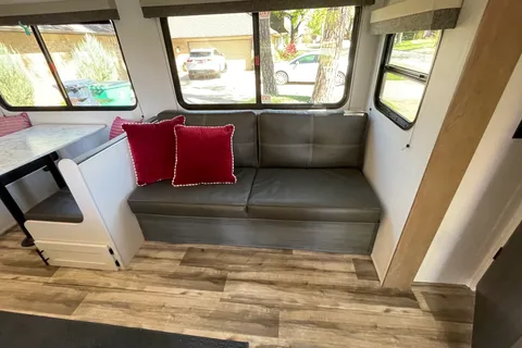 Basic Lee Camping