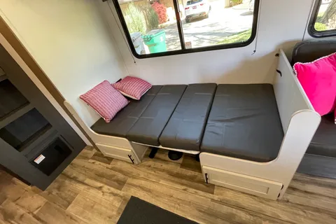 Basic Lee Camping