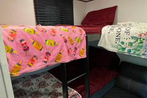 Basic Lee Camping