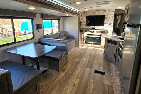 Keystone Springdale 282 bh Travel Trailer