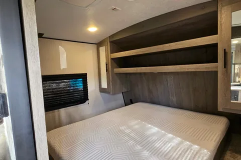 Keystone Springdale 282 bh Travel Trailer