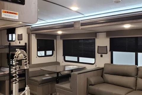 Keystone Springdale 282 bh Travel Trailer