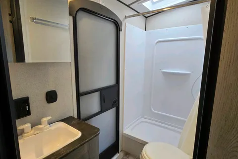 Keystone Springdale 282 bh Travel Trailer